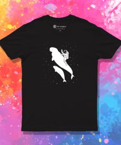 Beluga astronaut T Shirt